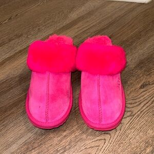 Hot Pink girl's Ugg slippers